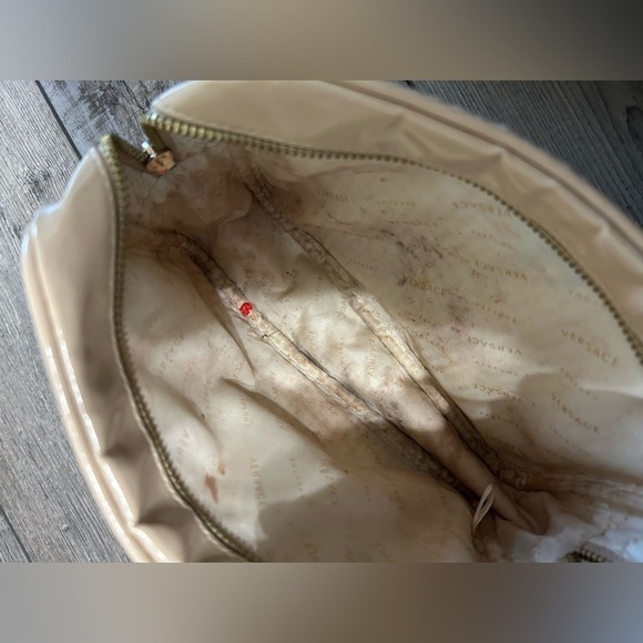 VERSACE PARFUME Cream Neutrals Woven Jute Gold Toned Hardware Makeup Bag 8X6.5X3 - Picture 2 of 7